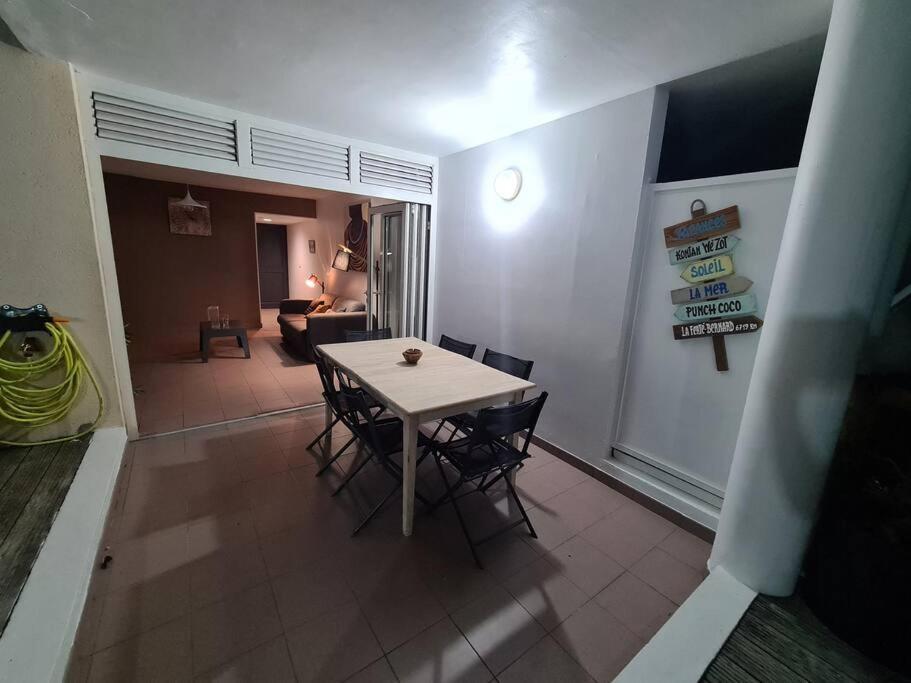 Antilo - Appartement Proche Mer Le Diamant Buitenkant foto