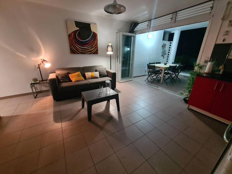 Antilo - Appartement Proche Mer Le Diamant Buitenkant foto