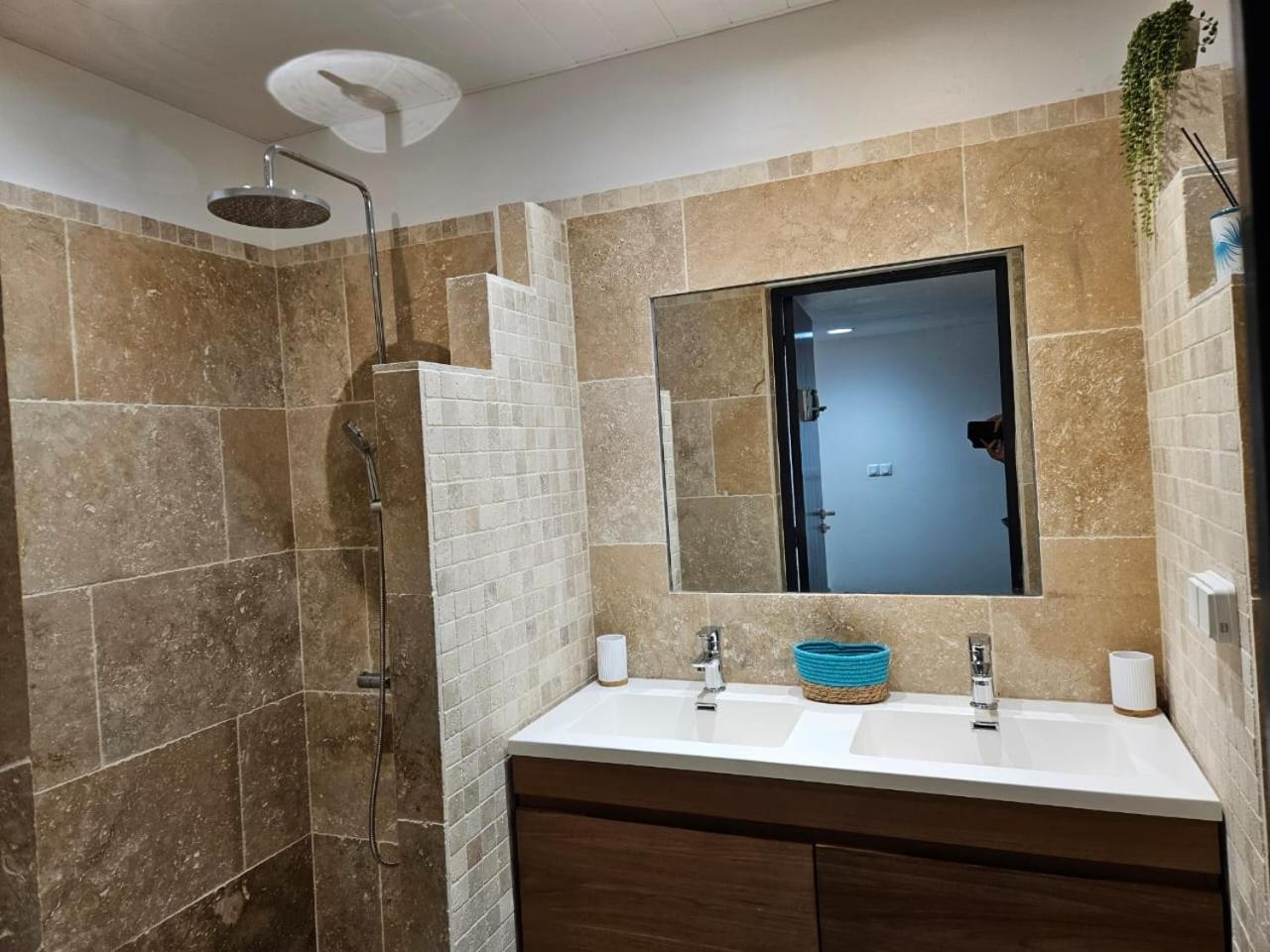 Antilo - Appartement Proche Mer Le Diamant Buitenkant foto